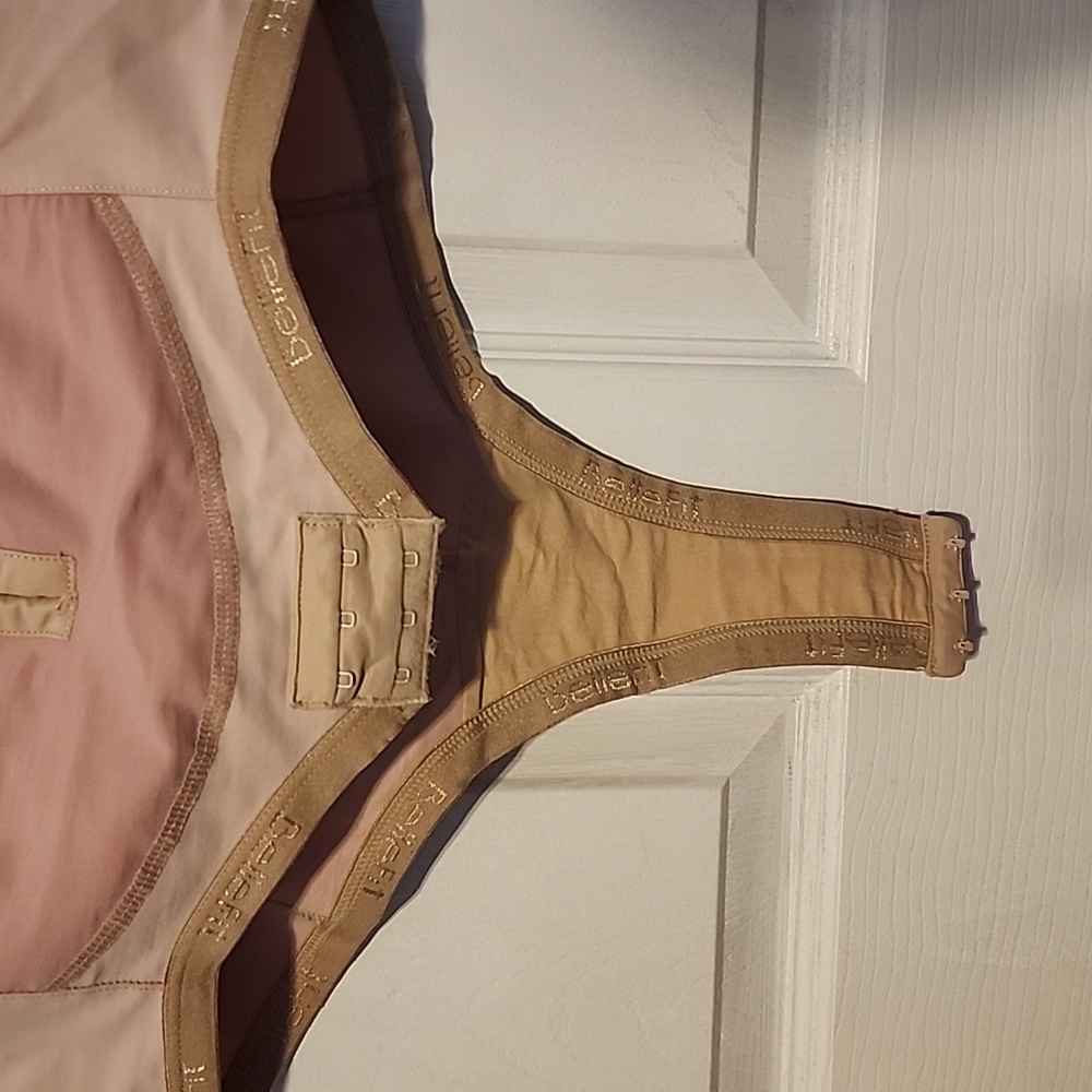 Bellefit Postpartum girdle - Picture 3 of 7